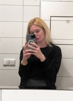 Elvira - escort in Dubai Photo 1 of 10