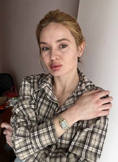 Elvira - escort in Dubai Photo 8 of 10