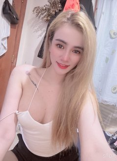 Ely - puta in Mumbai Photo 5 of 7