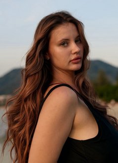 Elya - escort in Hong Kong Photo 3 of 16