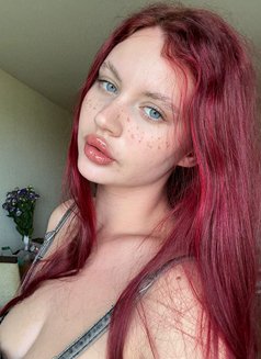 Elya - escort in Hong Kong Photo 10 of 16