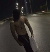 Elyas - Male escort in Erbil