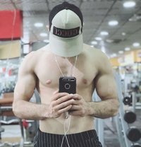 Elyas - Male escort in Erbil