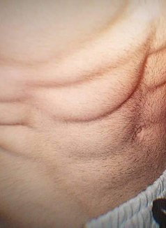 Elyas - Male escort in Erbil Photo 9 of 9