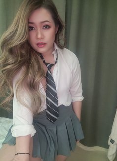 Elyna - puta in Ajmān Photo 3 of 8