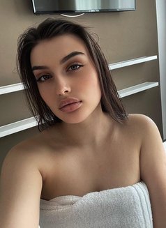 Elysa Outcall - puta in Riyadh Photo 1 of 4
