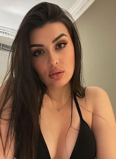 Elysa Outcall - puta in Riyadh Photo 2 of 4