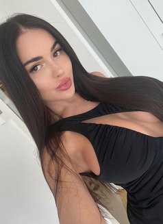 Elysa Outcall - puta in Riyadh Photo 3 of 4