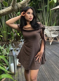 ELYSIA GFE - puta in Bali Photo 14 of 15