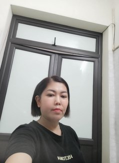 Elysia - puta in Dubai Photo 23 of 24