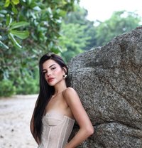 Elza - escort in Singapore