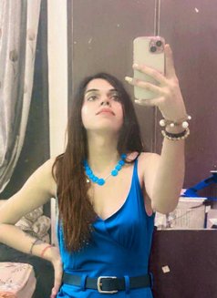 Ema for vd call and real meet - Acompañantes transexual in Gurgaon Photo 5 of 5