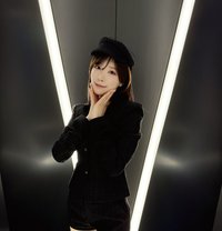 Ema - puta in Tokyo