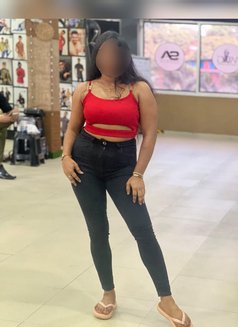 Ema - escort in Colombo Photo 5 of 7