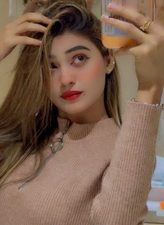 Eman Model - puta in Dubai Photo 2 of 24