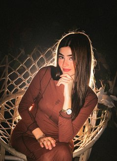 Eman Model - puta in Dubai Photo 10 of 24