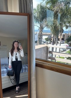 Emberlyn Slade - escort in Bali Photo 1 of 11