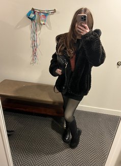 Emberlyn Slade - escort in Bali Photo 8 of 11