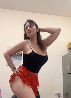 Emely mina - puta in Berlin Photo 2 of 6