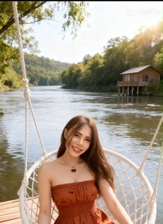 Emelykim - escort in İstanbul Photo 1 of 4