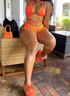 Emem - escort in Lagos, Nigeria Photo 3 of 4