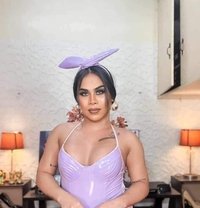 Emerald25 - Transsexual escort in Manila