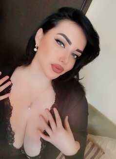 Tiza big boob's big ass sexy - escort in Dubai Photo 9 of 13