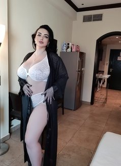 Tiza big boob's big ass sexy - escort in Dubai Photo 10 of 13