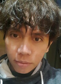 Emil 69 - Male escort in Manila Photo 1 of 4
