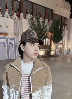 EMIL - Acompañantes masculino in Riyadh Photo 7 of 17