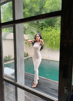 Emile chang - puta in Bali Photo 3 of 7