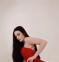 Emilia new hot teen - escort in Khobar