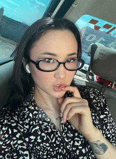 Emilia - escort in Dubai Photo 3 of 11