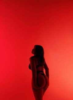 Emilia - escort in Jeddah Photo 11 of 24