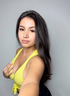 Emilie Weaver - escort in London Photo 2 of 2