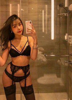 🦋Emily 🦋alone/nuru/deppthoatt/riming - escort in Dubai Photo 18 of 21