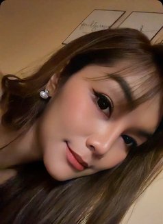 Emily - puta in Taichung Photo 2 of 3