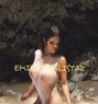 OnlyFans @EMILYBALISTAR, Pornstar - puta in Bali Photo 3 of 11