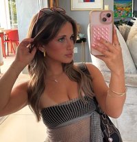 Emily - escort in Berlin