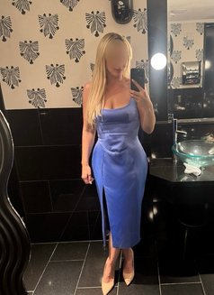 Emily - GFE independent escort - puta in Mumbai Photo 7 of 8