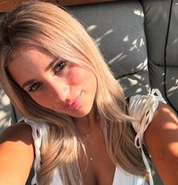 Emily - puta in Valencia