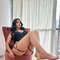 Emily - escort in Doha Photo 3 of 5