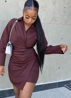 Emily - escort in Ahmedabad Photo 5 of 5