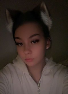 Emily - escort in Maldives Photo 1 of 3