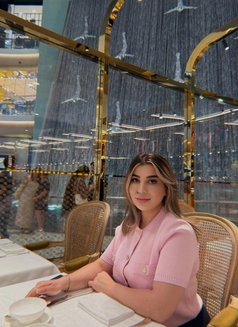 Emily - escort in Dubai Photo 1 of 11