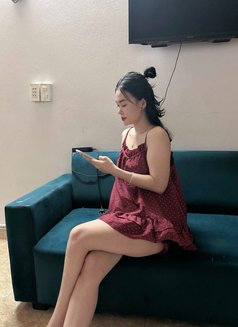 Emily - escort in Riyadh Photo 1 of 2
