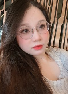 Emily - escort in Ho Chi Minh City Photo 4 of 14