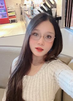 Emily - escort in Ho Chi Minh City Photo 9 of 14