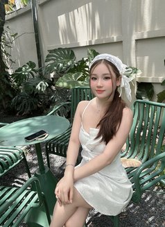 Emily - escort in Ho Chi Minh City Photo 3 of 20