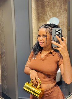 Emily - escort in Vienna Photo 1 of 4